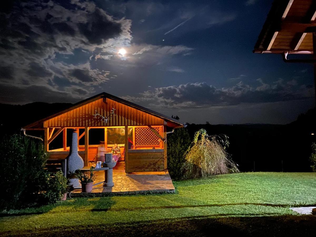 Farmhouse Lipoglav Loče pri Poljčanah Exteriör bild