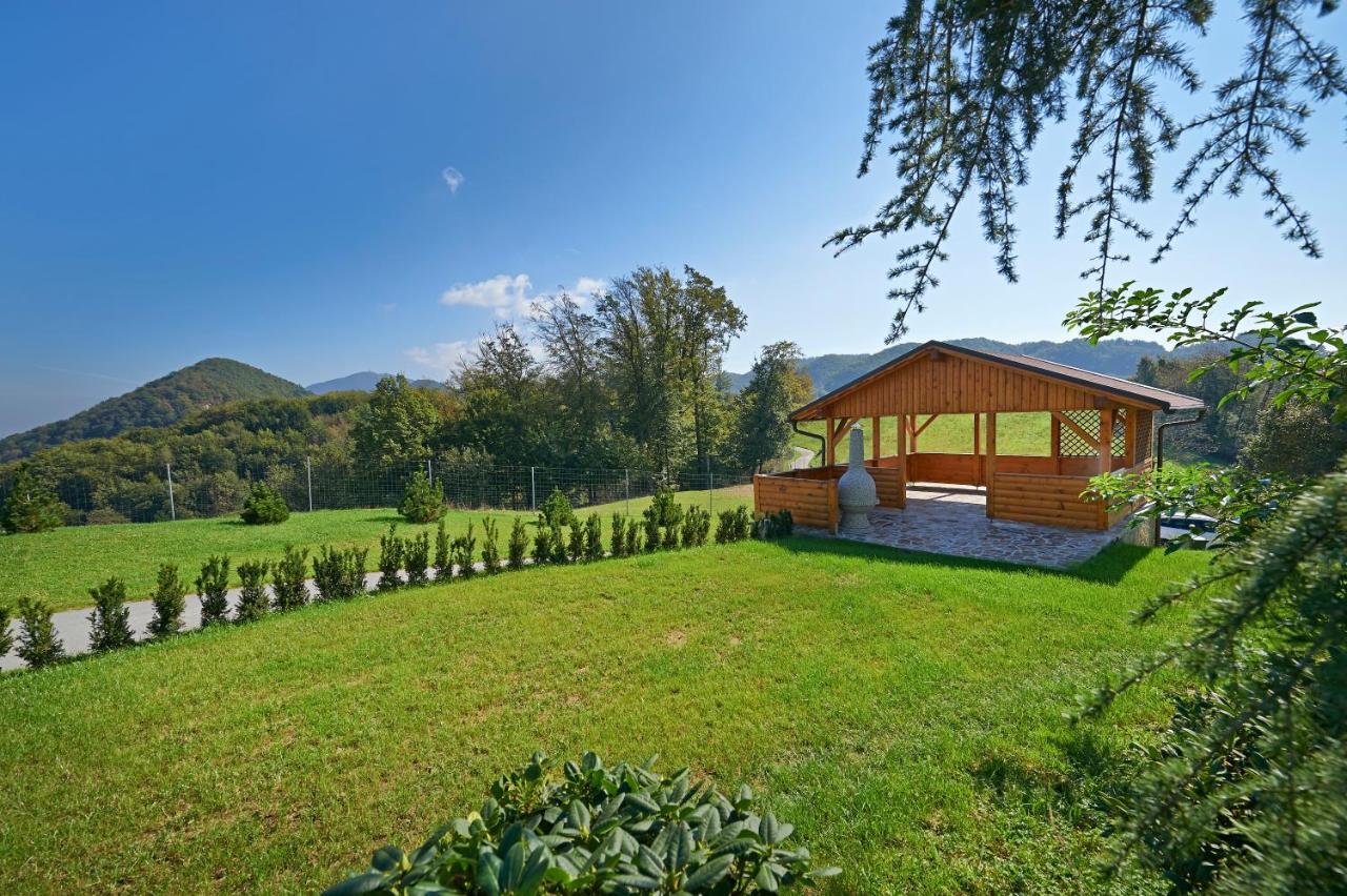 Farmhouse Lipoglav Loče pri Poljčanah Exteriör bild